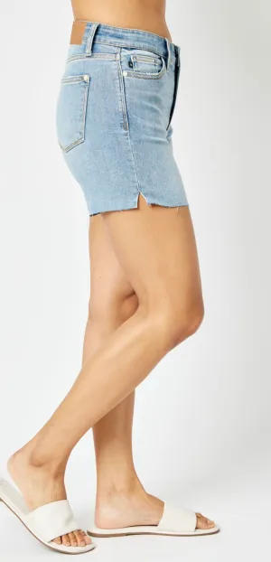 Mid-Rise Cut Off Shorts Judy Blue