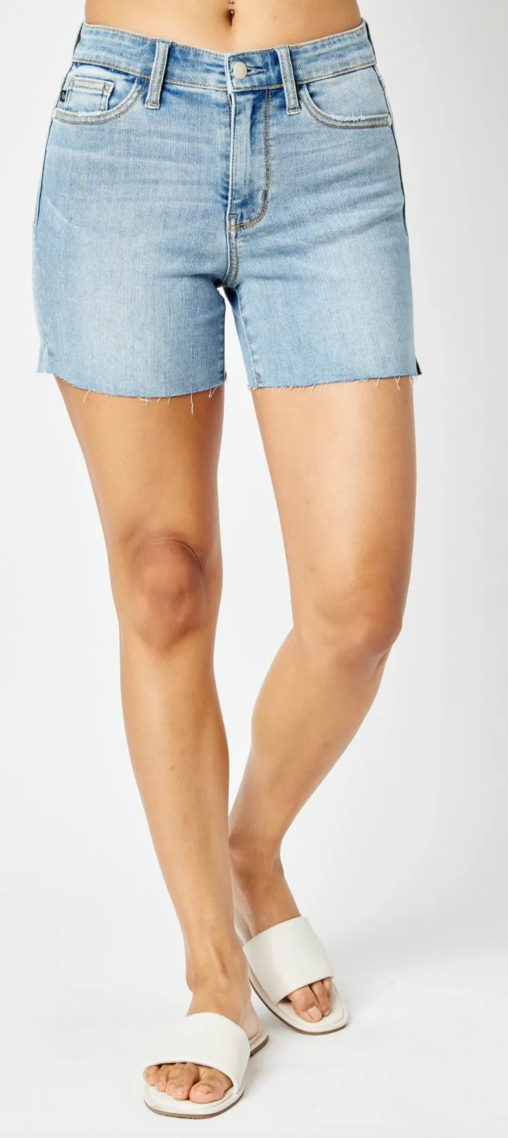 Mid-Rise Cut Off Shorts Judy Blue